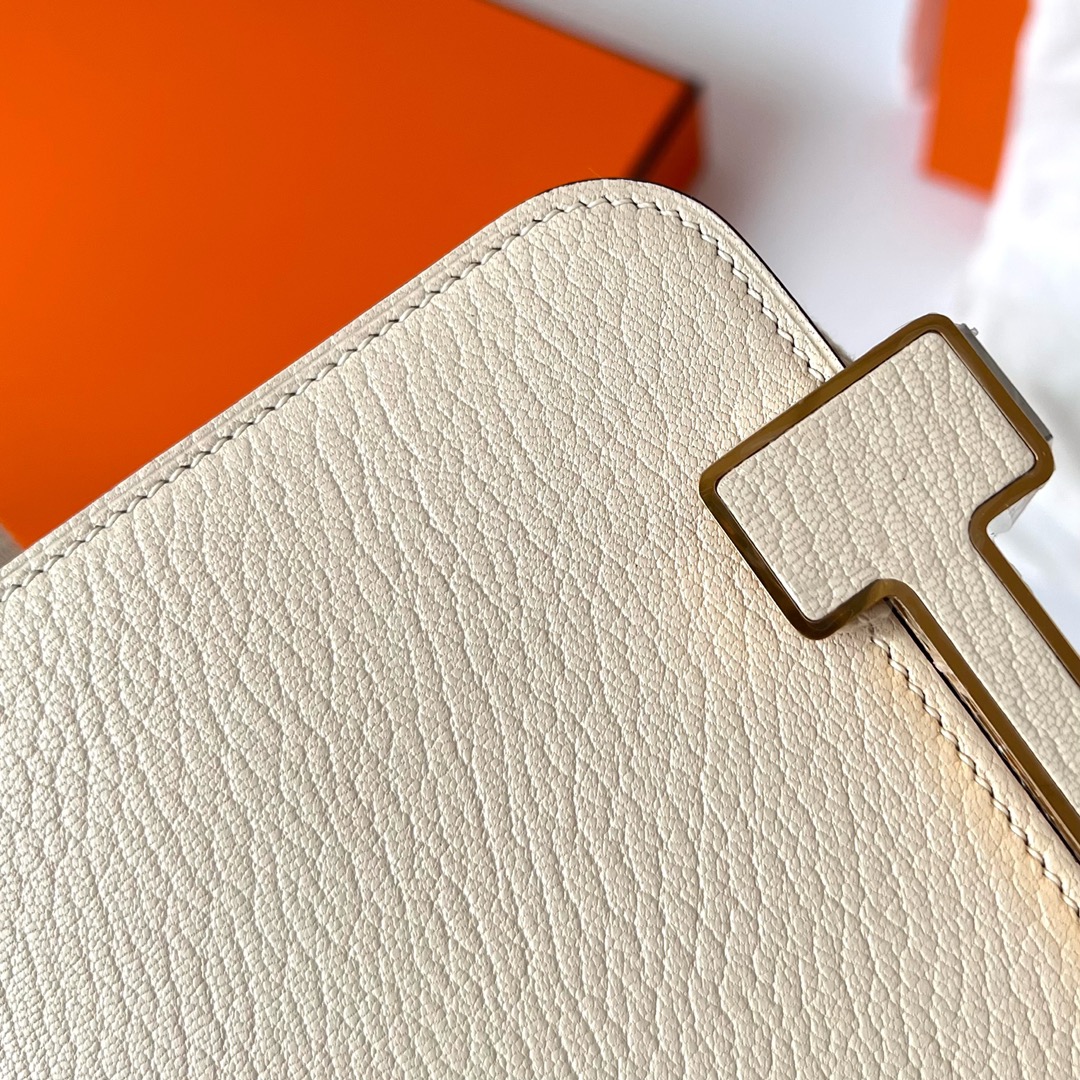 Hermes Geta Shoulder Bag In White Mysore Goatskin Leather